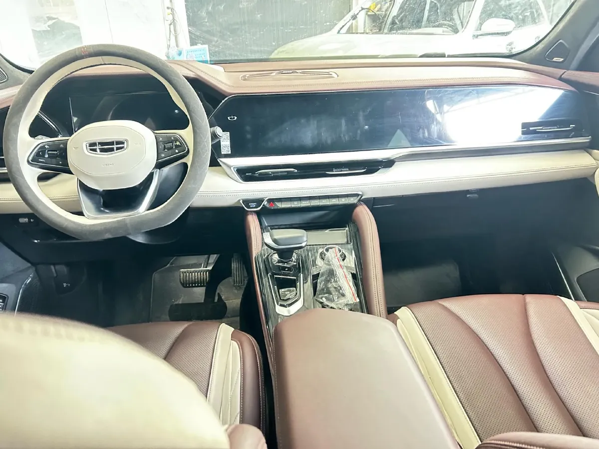 2021 Geely Monjaro 2.0T 218HP L4 7DCT,autocango,china used car exporter,china ev exporter,chinese used car exporter,chinese used ev exporter