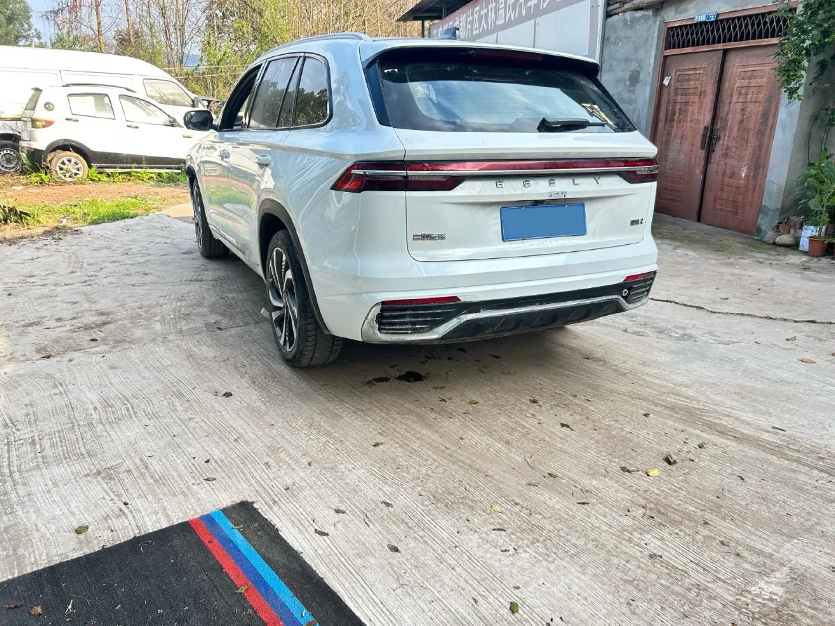 2021 Geely Monjaro 2.0T 218HP L4 7DCT,autocango,china used car exporter,china ev exporter,chinese used car exporter,chinese used ev exporter