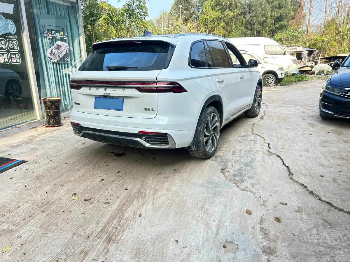 2021 Geely Monjaro 2.0T 218HP L4 7DCT,autocango,china used car exporter,china ev exporter,chinese used car exporter,chinese used ev exporter