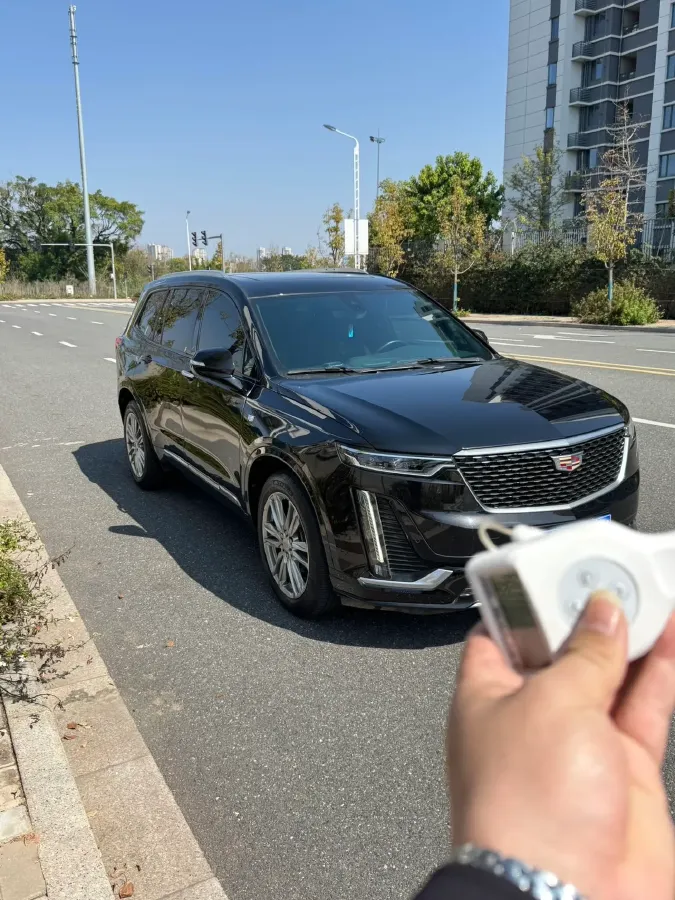 2022 Cadillac XT6 2.0T 237HP L4 9AT,autocango,china used car exporter,china ev exporter,chinese used car exporter,chinese used ev exporter