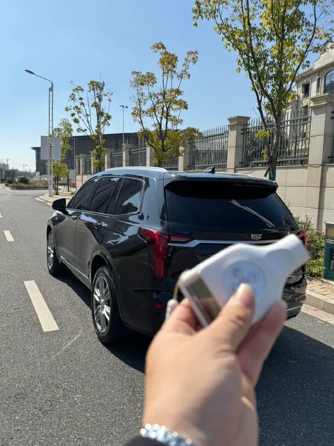 2022 Cadillac XT6 2.0T 237HP L4 9AT,autocango,china used car exporter,china ev exporter,chinese used car exporter,chinese used ev exporter