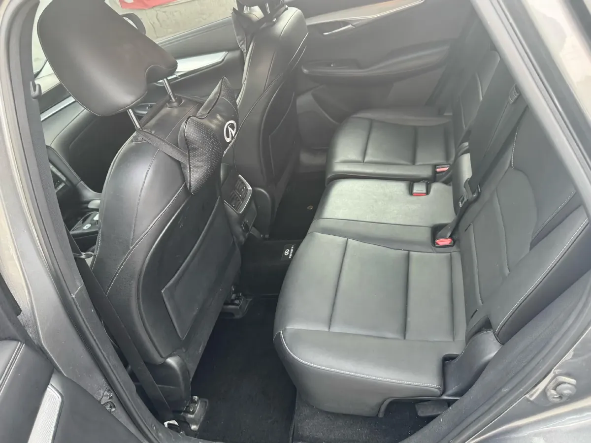 2020 Infiniti QX50 2.0T 245HP L4 CVT,autocango,china used car exporter,china ev exporter,chinese used car exporter,chinese used ev exporter