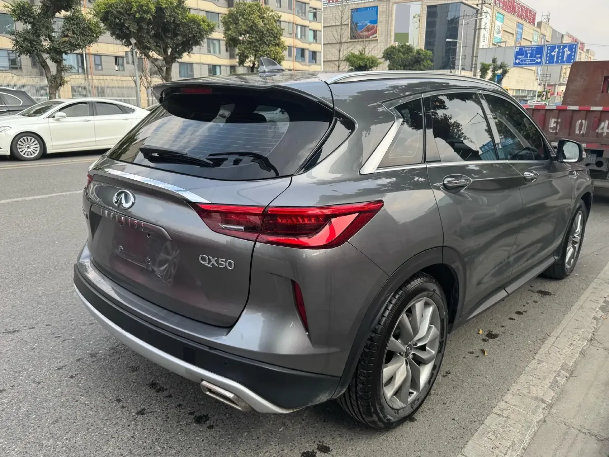 2020 Infiniti QX50 2.0T 245HP L4 CVT,autocango,china used car exporter,china ev exporter,chinese used car exporter,chinese used ev exporter