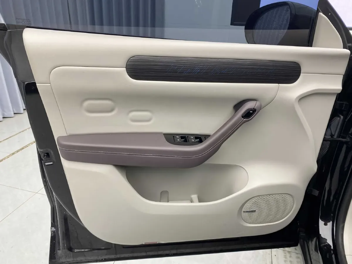 2024 Leapmotor C11 BEV 78.5KWH,autocango,china used car exporter,china ev exporter,chinese used car exporter,chinese used ev exporter