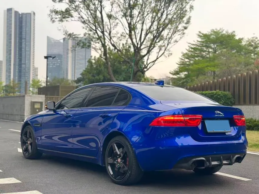 2019 Land Rover Discovery Sport 2.0T 200HP L4 9AT,autocango,china used car exporter,china ev exporter,chinese used car exporter,chinese used ev exporter