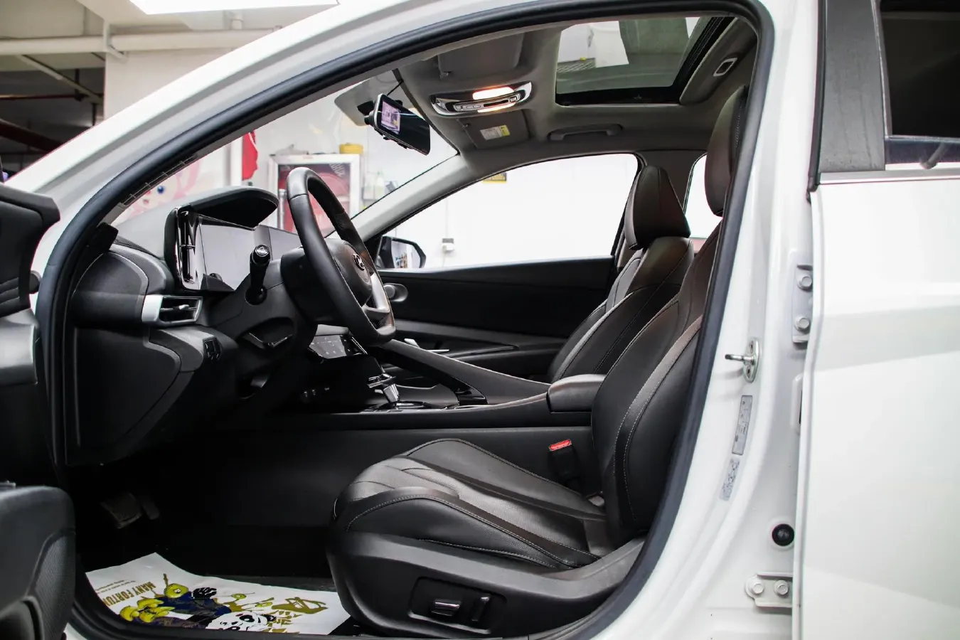 2022 Hyundai Elantra 1.5L 115HP L4 CVT,autocango,china used car exporter,china ev exporter,chinese used car exporter,chinese used ev exporter