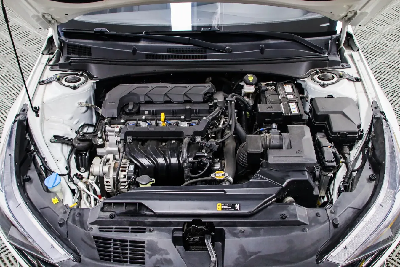 2022 Hyundai Elantra 1.5L 115HP L4 CVT,autocango,china used car exporter,china ev exporter,chinese used car exporter,chinese used ev exporter