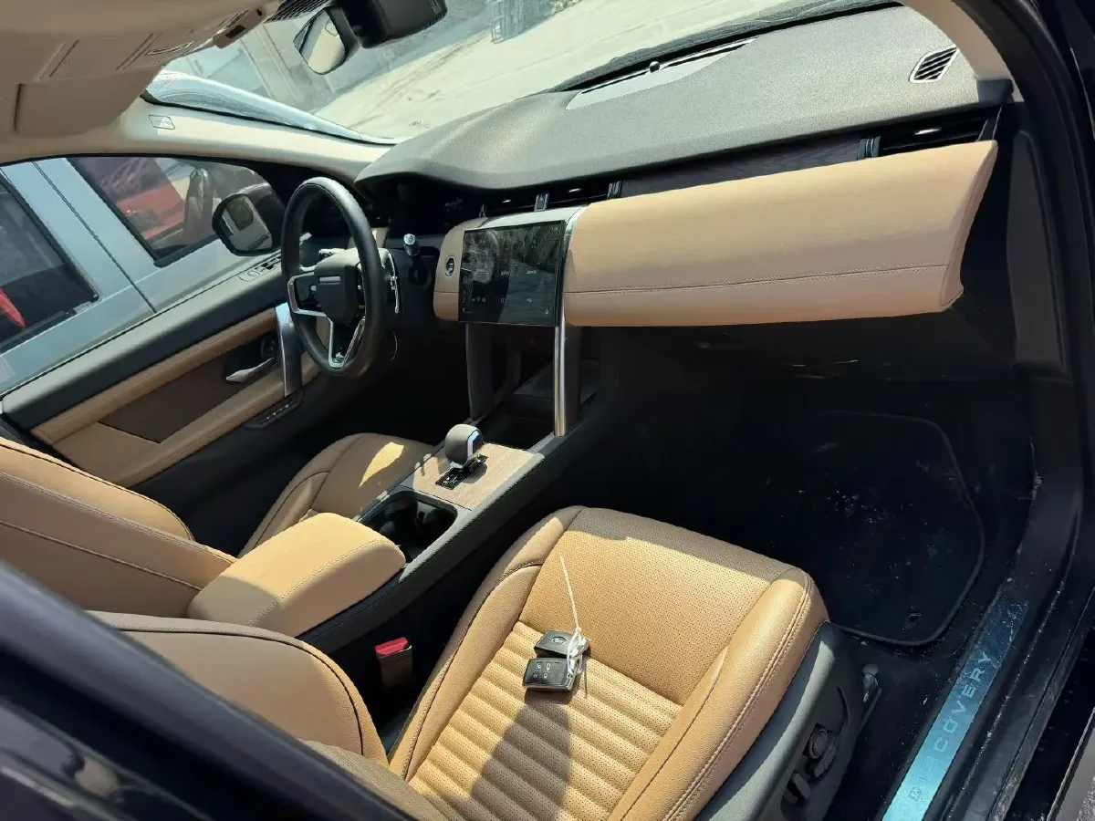 2024 Land Rover Discovery Sport 2.0T 249HP L4 9AT,autocango,china used car exporter,china ev exporter,chinese used car exporter,chinese used ev exporter