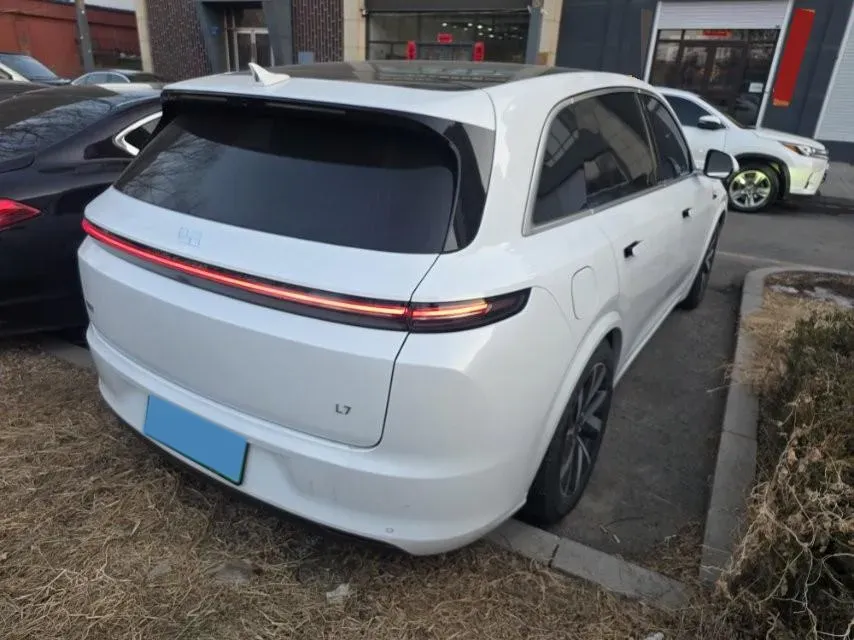 2023 Li L7 Range Extended 154HP REEV 40.9KWH,autocango,china used car exporter,china ev exporter,chinese used car exporter,chinese used ev exporter