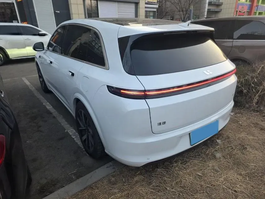 2023 Li L7 Range Extended 154HP REEV 40.9KWH,autocango,china used car exporter,china ev exporter,chinese used car exporter,chinese used ev exporter