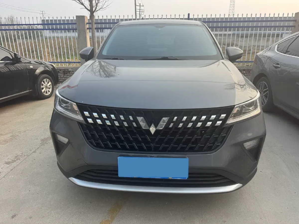 2022 WuLing XingChi 1.5L 99HP L4 6MT,autocango,china used car exporter,china ev exporter,chinese used car exporter,chinese used ev exporter