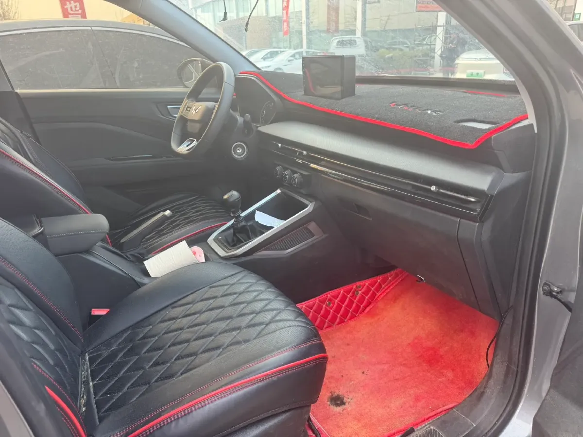 2022 WuLing XingChi 1.5L 99HP L4 6MT,autocango,china used car exporter,china ev exporter,chinese used car exporter,chinese used ev exporter