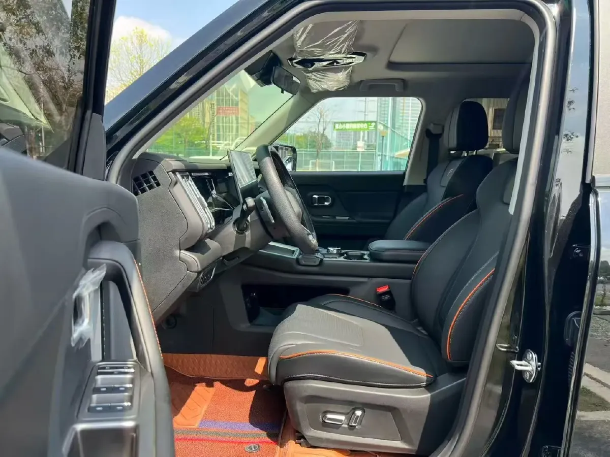 2025 Jetour Traveller 1.5T 184HP L4 7DCT,autocango,china used car exporter,china ev exporter,chinese used car exporter,chinese used ev exporter