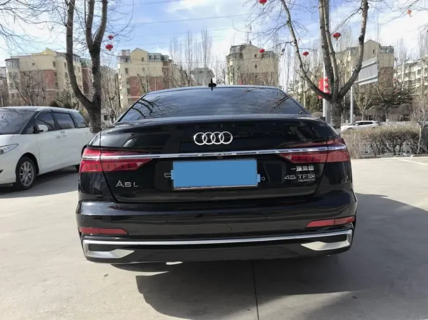 2024 Audi A6L 2.0T 245HP L4 7DCT,autocango,china used car exporter,china ev exporter,chinese used car exporter,chinese used ev exporter