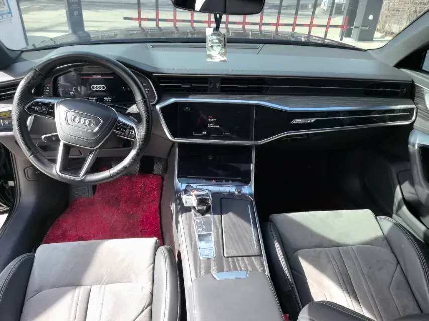 2024 Audi A6L 2.0T 245HP L4 7DCT,autocango,china used car exporter,china ev exporter,chinese used car exporter,chinese used ev exporter