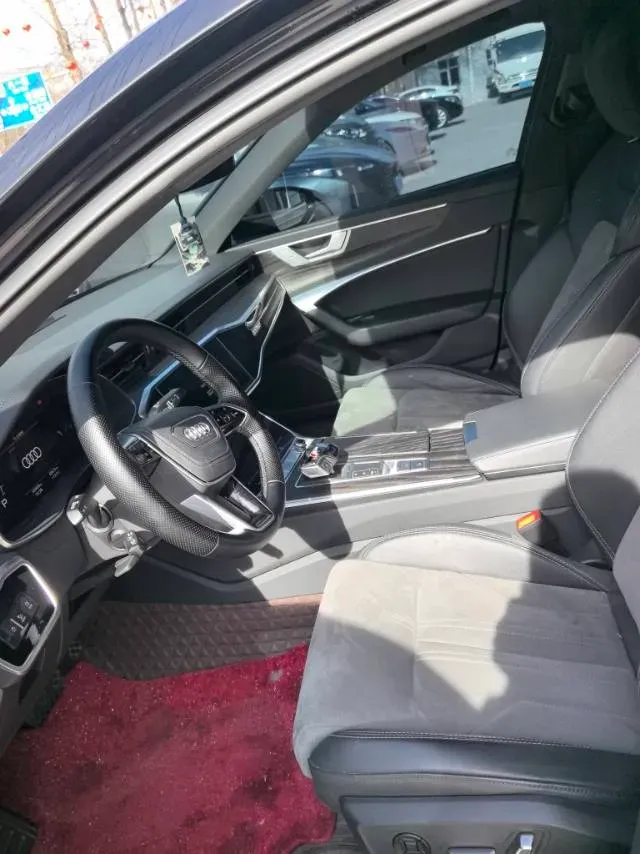 2024 Audi A6L 2.0T 245HP L4 7DCT,autocango,china used car exporter,china ev exporter,chinese used car exporter,chinese used ev exporter