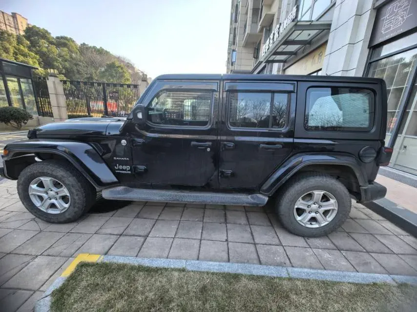 2021 Jeep Wrangler 2.0T 266HP L4 8AT,autocango,china used car exporter,china ev exporter,chinese used car exporter,chinese used ev exporter