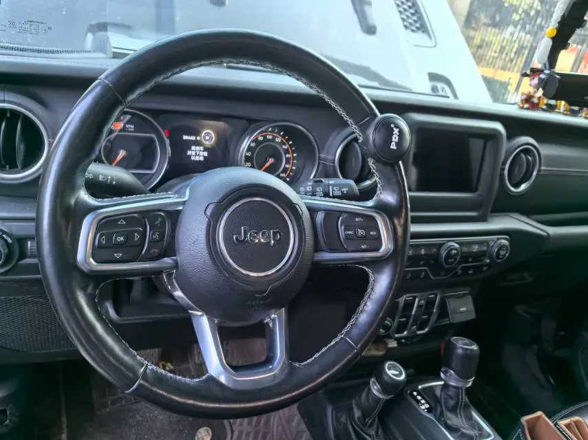 2021 Jeep Wrangler 2.0T 266HP L4 8AT,autocango,china used car exporter,china ev exporter,chinese used car exporter,chinese used ev exporter