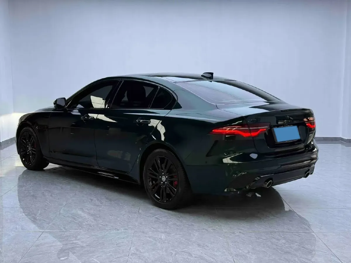 2025 Jaguar XEL 2.0T 250HP L4 8AT,autocango,china used car exporter,china ev exporter,chinese used car exporter,chinese used ev exporter