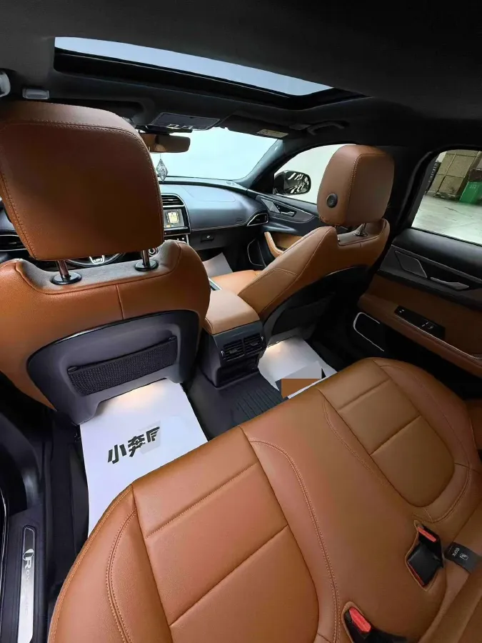 2025 Jaguar XEL 2.0T 250HP L4 8AT,autocango,china used car exporter,china ev exporter,chinese used car exporter,chinese used ev exporter