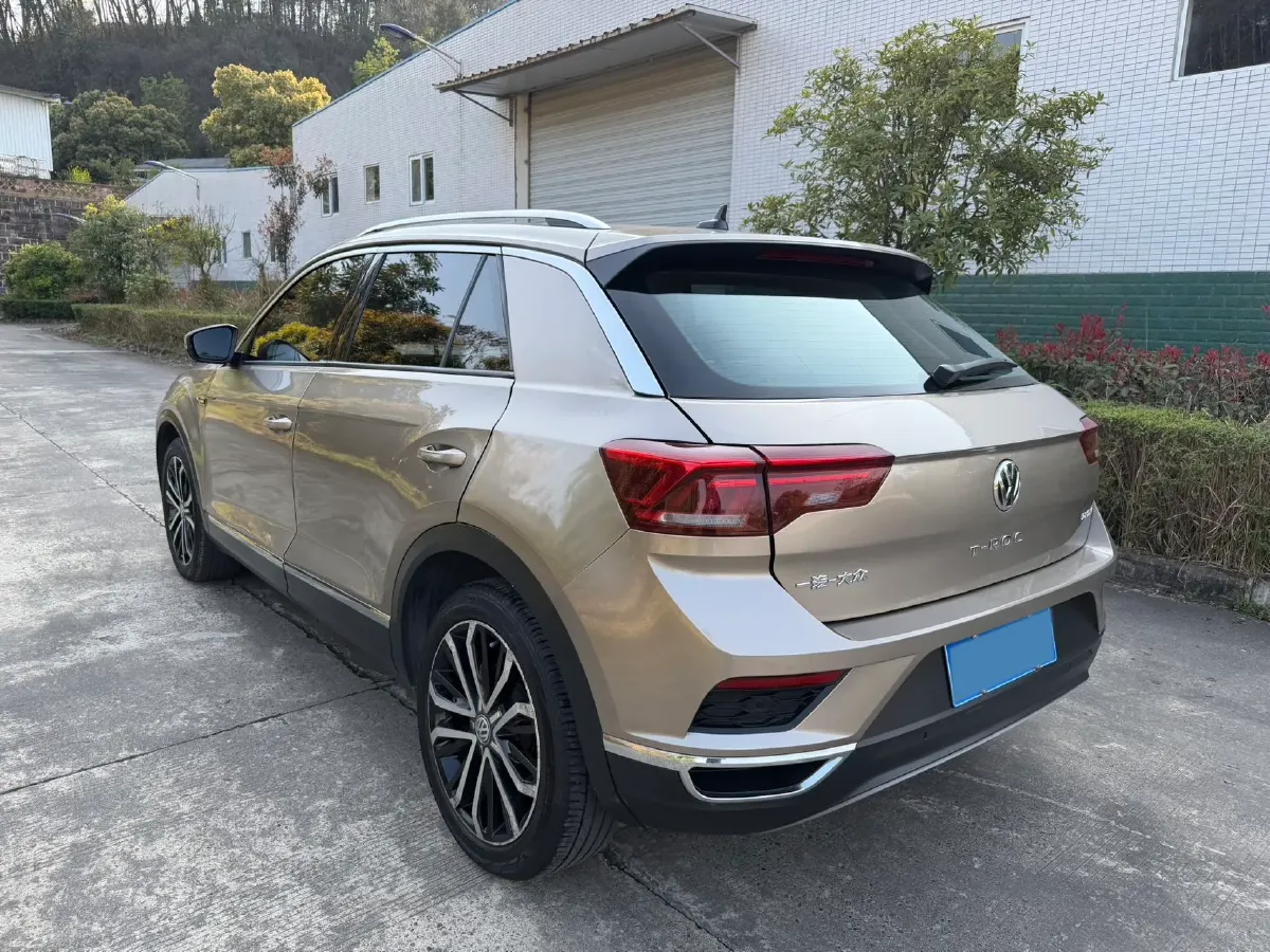 2020 Volkswagen T-Roc 1.4T 150HP L4 7DCT,autocango,china used car exporter,china ev exporter,chinese used car exporter,chinese used ev exporter