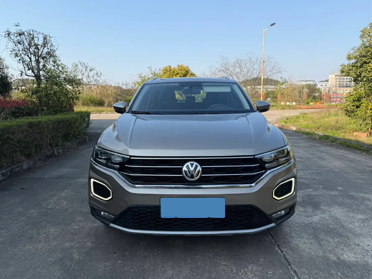 2020 Volkswagen T-Roc 1.4T 150HP L4 7DCT,autocango,china used car exporter,china ev exporter,chinese used car exporter,chinese used ev exporter