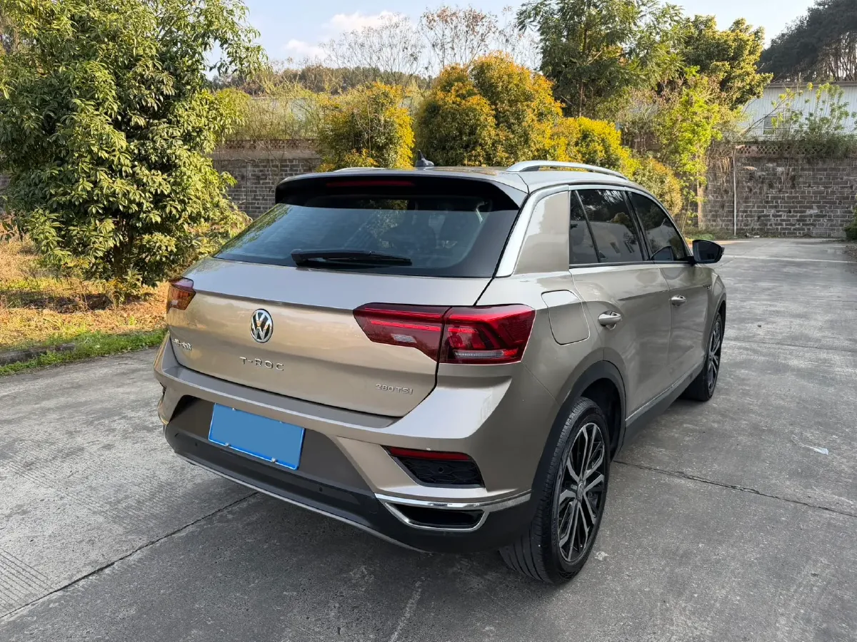 2020 Volkswagen T-Roc 1.4T 150HP L4 7DCT,autocango,china used car exporter,china ev exporter,chinese used car exporter,chinese used ev exporter