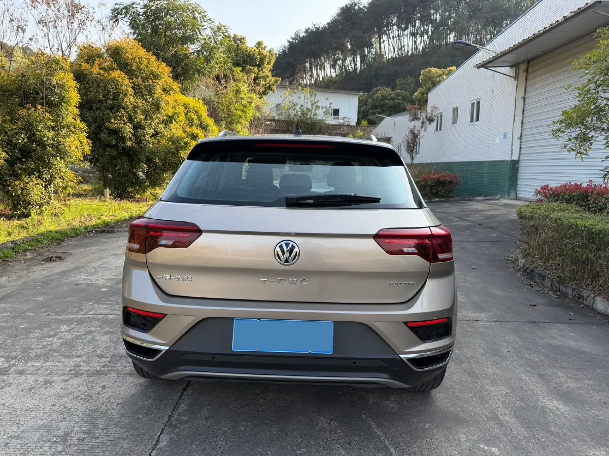 2020 Volkswagen T-Roc 1.4T 150HP L4 7DCT,autocango,china used car exporter,china ev exporter,chinese used car exporter,chinese used ev exporter