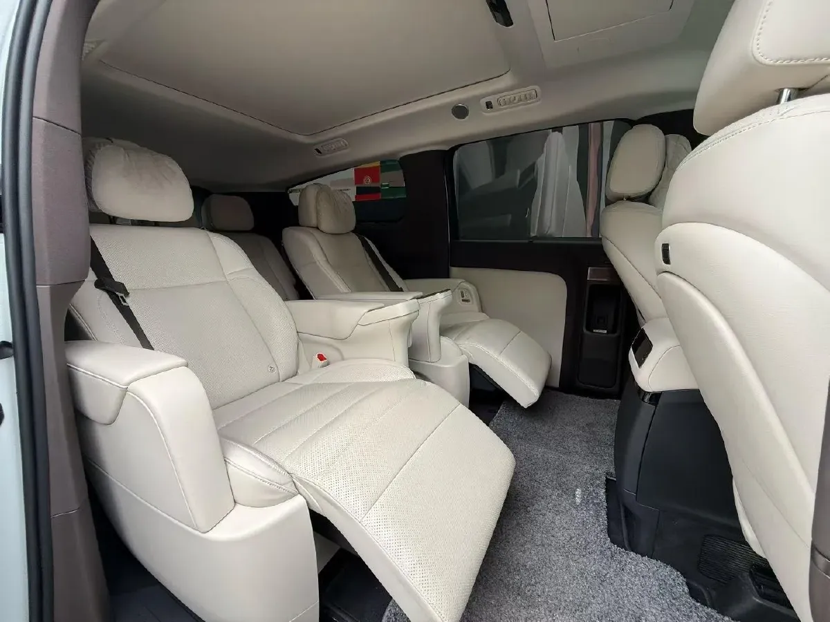 2024 Li MEGA BEV 102.7KWH,autocango,china used car exporter,china ev exporter,chinese used car exporter,chinese used ev exporter