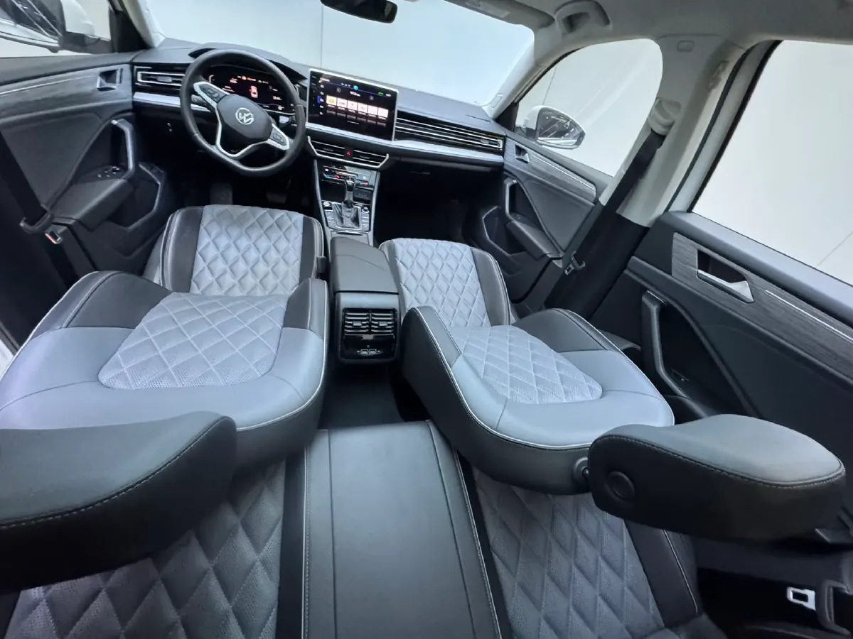 2023 Volkswagen Sagitar 1.4T 150HP L4 7DCT,autocango,china used car exporter,china ev exporter,chinese used car exporter,chinese used ev exporter