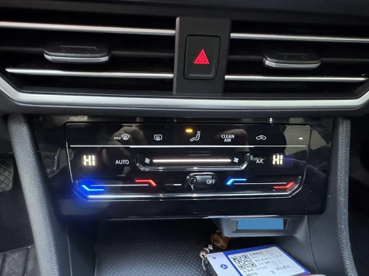 2023 Volkswagen Sagitar 1.4T 150HP L4 7DCT,autocango,china used car exporter,china ev exporter,chinese used car exporter,chinese used ev exporter