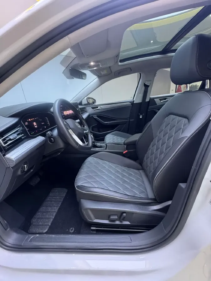 2023 Volkswagen Sagitar 1.4T 150HP L4 7DCT,autocango,china used car exporter,china ev exporter,chinese used car exporter,chinese used ev exporter