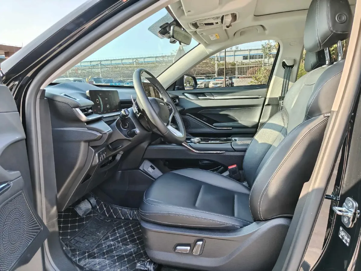 2022 Haval H6 1.5T 184HP L4 7DCT,autocango,china used car exporter,china ev exporter,chinese used car exporter,chinese used ev exporter