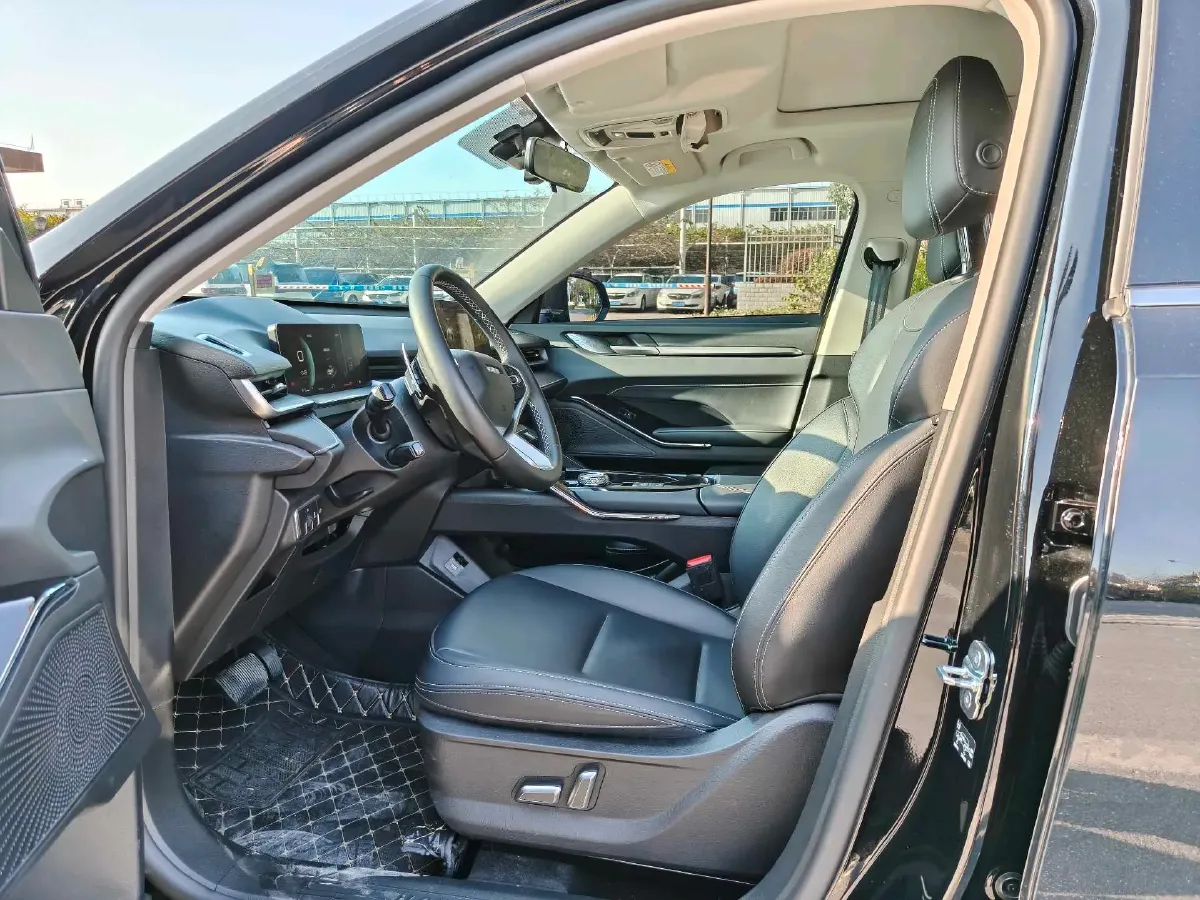 2022 Haval H6 1.5T 184HP L4 7DCT,autocango,china used car exporter,china ev exporter,chinese used car exporter,chinese used ev exporter