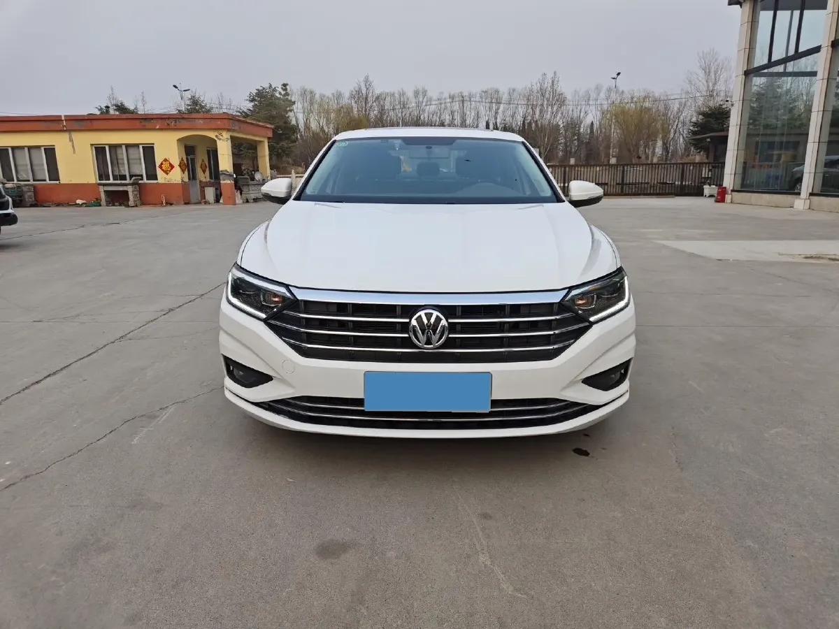 2019 Jeep Renegade 1.3T 173HP L4 7DCT,autocango,china used car exporter,china ev exporter,chinese used car exporter,chinese used ev exporter