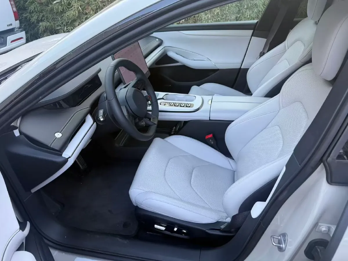 2024 MI SU7 BEV 101KWH,autocango,china used car exporter,china ev exporter,chinese used car exporter,chinese used ev exporter