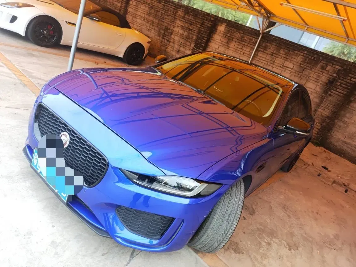 2019 Land Rover Discovery Sport 2.0T 200HP L4 9AT,autocango,china used car exporter,china ev exporter,chinese used car exporter,chinese used ev exporter