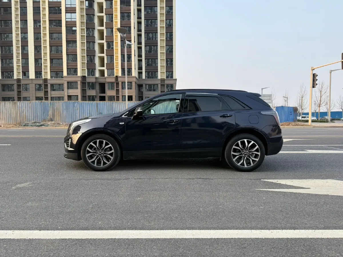 2022 Cadillac XT5 2.0T 237HP L4 9AT,autocango,china used car exporter,china ev exporter,chinese used car exporter,chinese used ev exporter