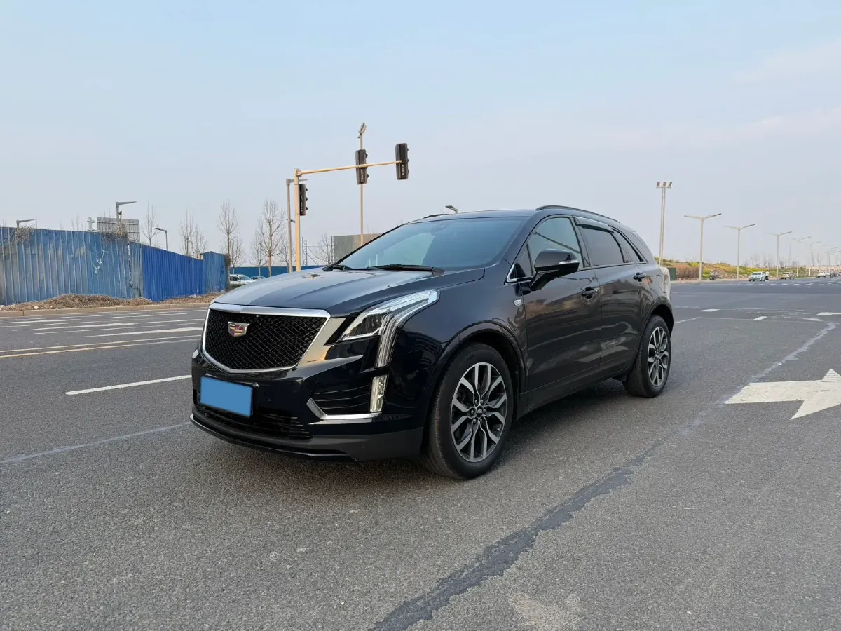 2022 Cadillac XT5 2.0T 237HP L4 9AT,autocango,china used car exporter,china ev exporter,chinese used car exporter,chinese used ev exporter
