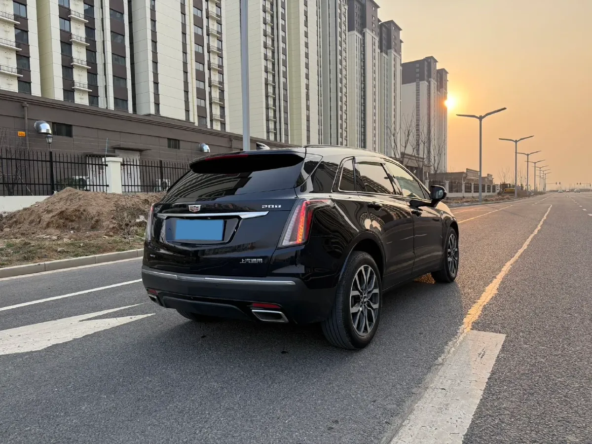 2022 Cadillac XT5 2.0T 237HP L4 9AT,autocango,china used car exporter,china ev exporter,chinese used car exporter,chinese used ev exporter