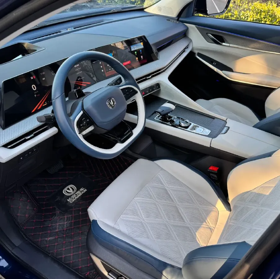 2022 ChangAn CS75 Plus 1.5T 188HP L4 8AT,autocango,china used car exporter,china ev exporter,chinese used car exporter,chinese used ev exporter