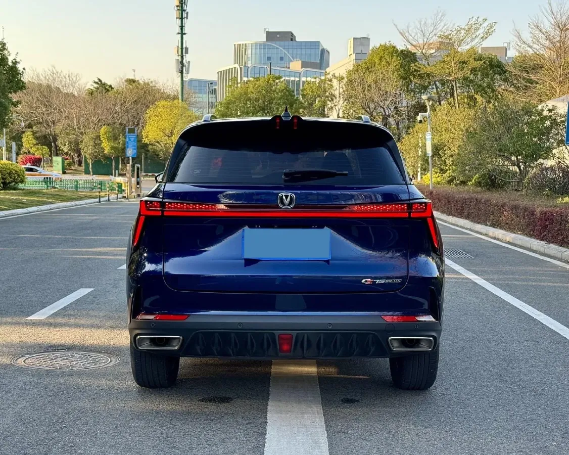 2022 ChangAn CS75 Plus 1.5T 188HP L4 8AT,autocango,china used car exporter,china ev exporter,chinese used car exporter,chinese used ev exporter