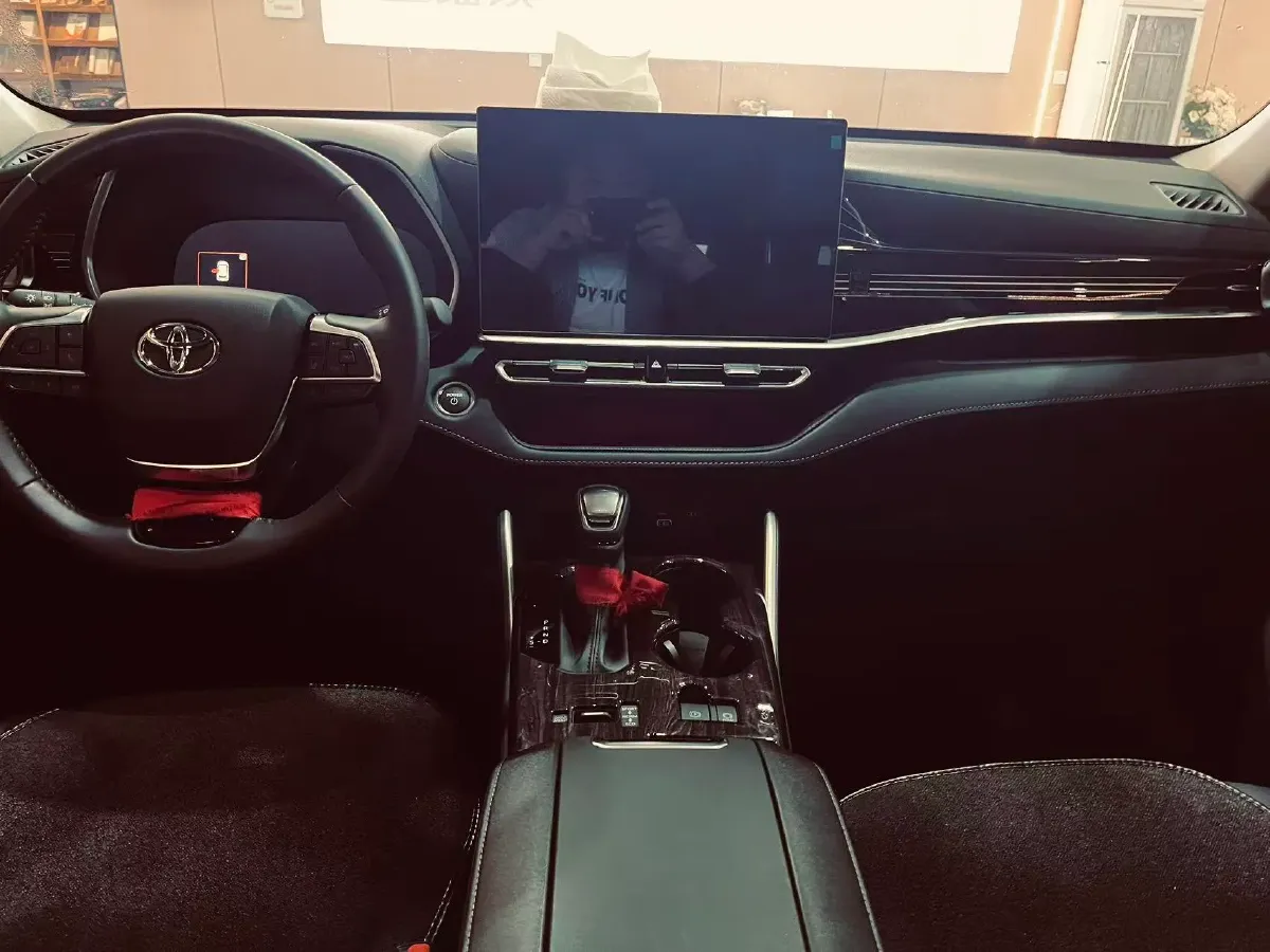 2026 Toyota Highlander 2.5L 189HP L4 E-CVT Hybrid,autocango,china used car exporter,china ev exporter,chinese used car exporter,chinese used ev exporter