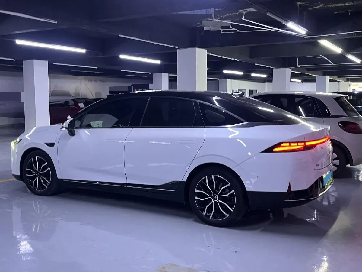 2021 ChangAn UNI-K 2.0T 233HP L4 8AT,autocango,china used car exporter,china ev exporter,chinese used car exporter,chinese used ev exporter