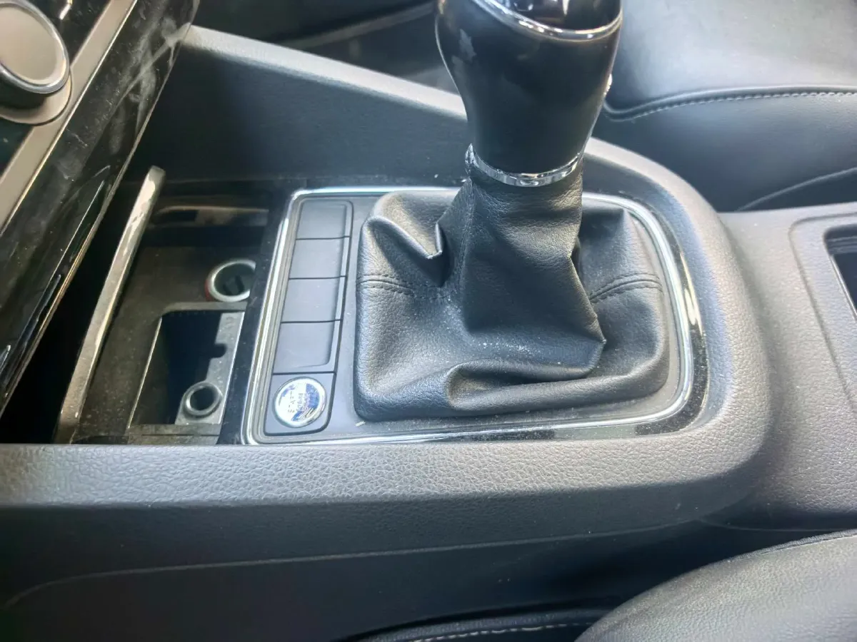 2018 KingLong KaiTe 2.3T 110HP L4 5MT,autocango,china used car exporter,china ev exporter,chinese used car exporter,chinese used ev exporter