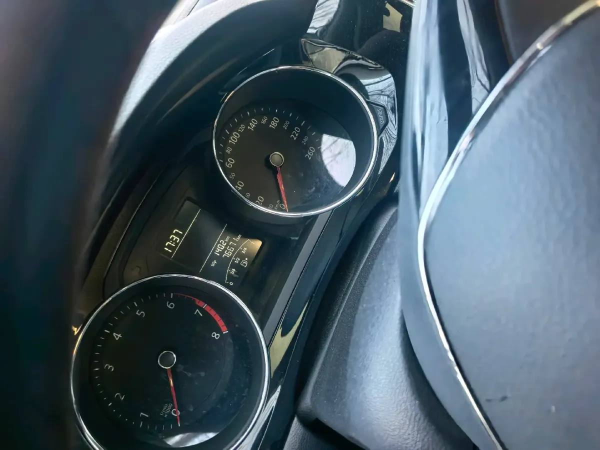 2018 KingLong KaiTe 2.3T 110HP L4 5MT,autocango,china used car exporter,china ev exporter,chinese used car exporter,chinese used ev exporter