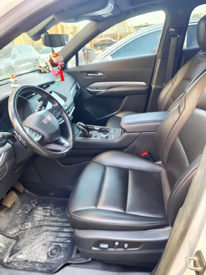 2020 Cadillac XT4 2.0T 241HP L4 9AT,autocango,china used car exporter,china ev exporter,chinese used car exporter,chinese used ev exporter