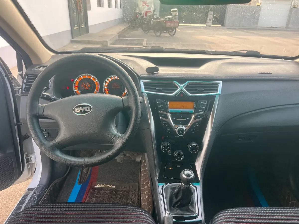 2020 BYD F3 1.5L 109HP L4 5MT,autocango,china used car exporter,china ev exporter,chinese used car exporter,chinese used ev exporter