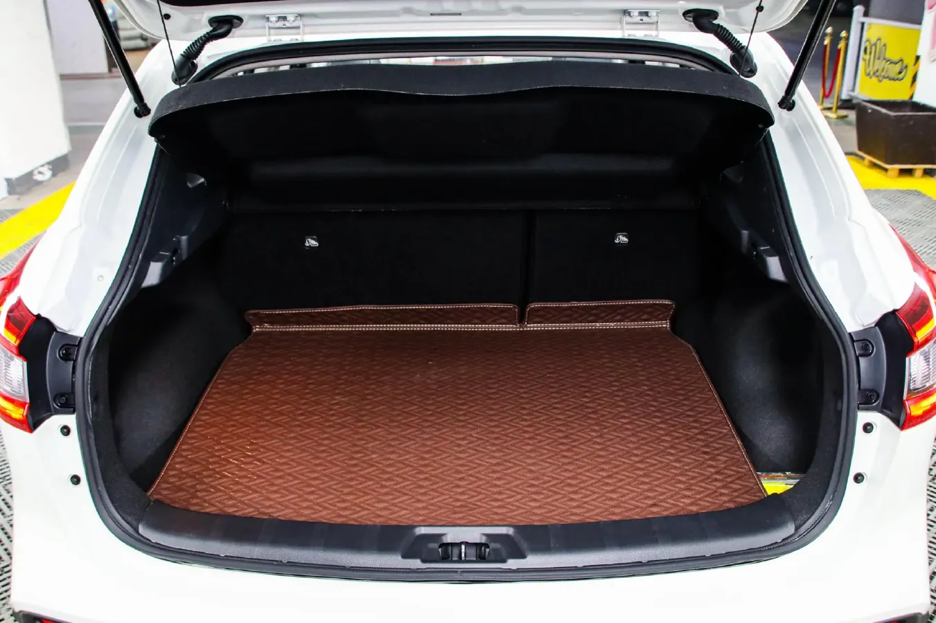 2022 Nissan Qashqai 2.0L 151HP L4 CVT,autocango,china used car exporter,china ev exporter,chinese used car exporter,chinese used ev exporter