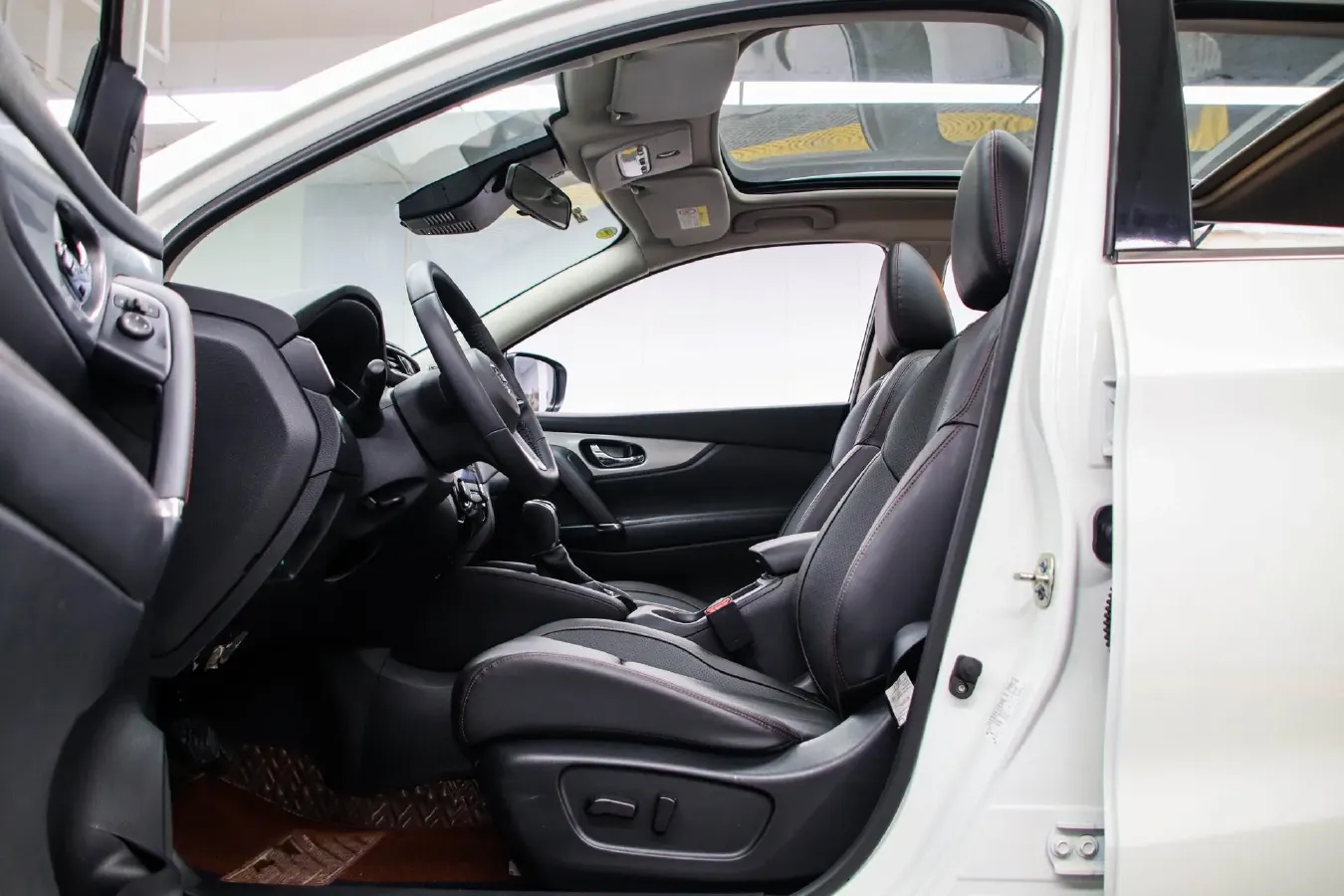 2022 Nissan Qashqai 2.0L 151HP L4 CVT,autocango,china used car exporter,china ev exporter,chinese used car exporter,chinese used ev exporter